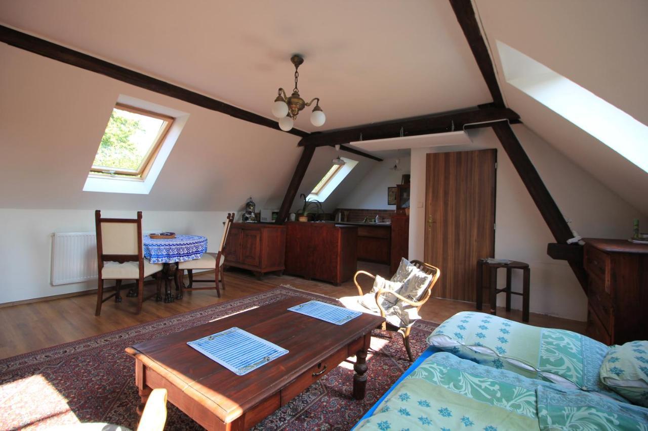 U Slunce Apartment Ostredek Luaran gambar