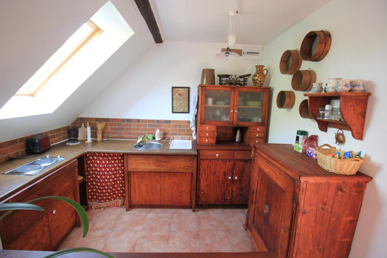 U Slunce Apartment Ostredek Luaran gambar
